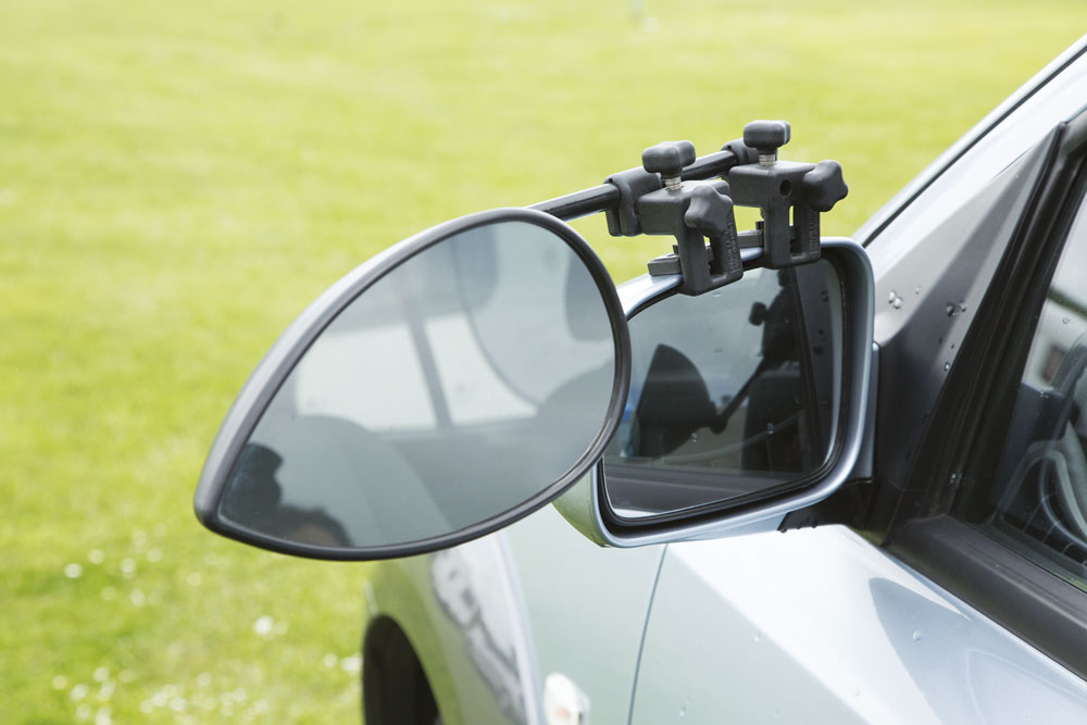 Towing mirrors for a caravan