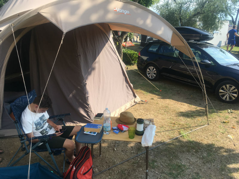 Create shade for camping in Europe