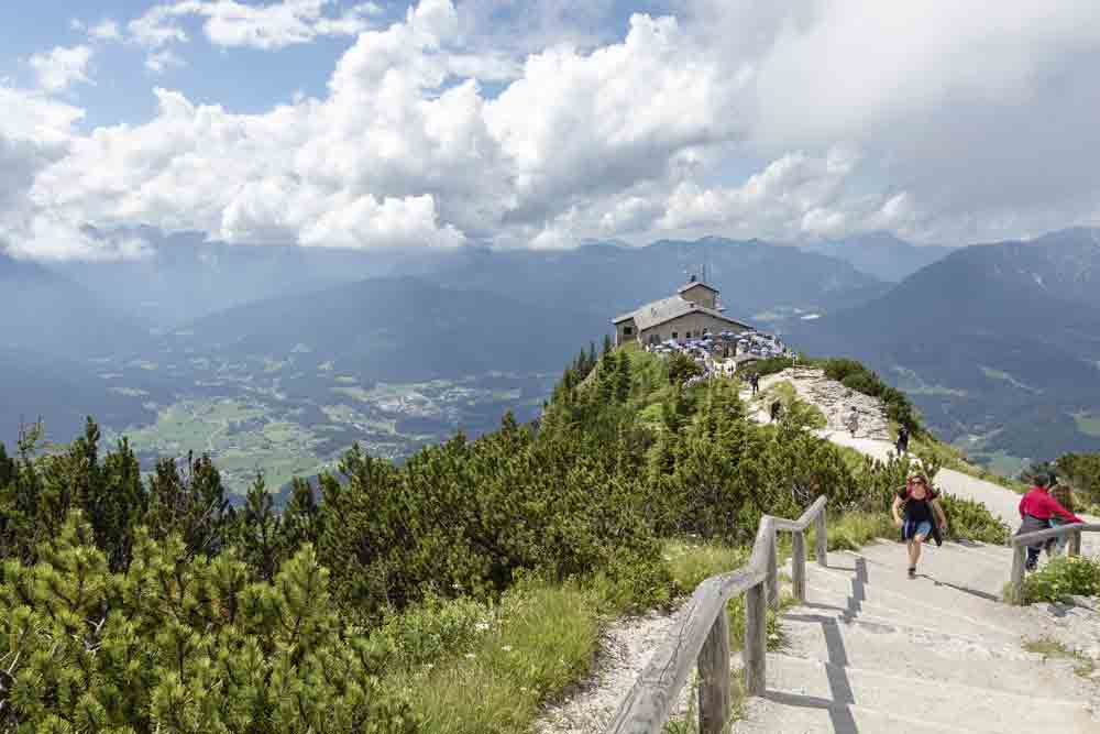 Image of the path to the summit of Karwendel Mountain