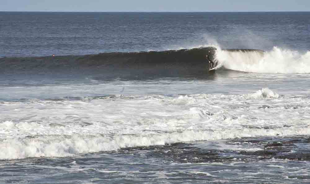 Image of surfers at Mullaghmore Head