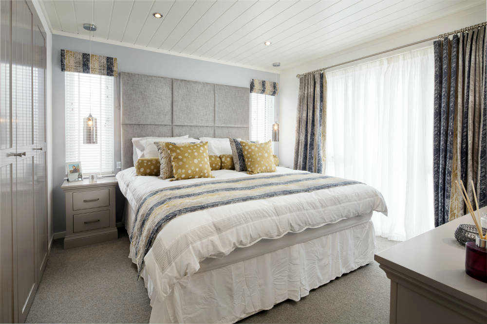 Cambrian Shearwater master bedroom