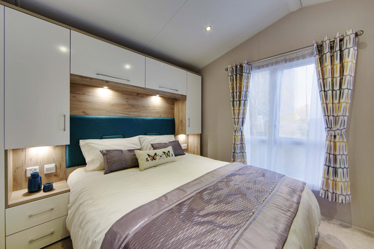 Willerby Canterbury Main bedroom