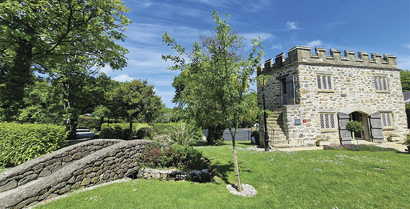Madryn Castle - Image courtesy of Pritchard Leisure