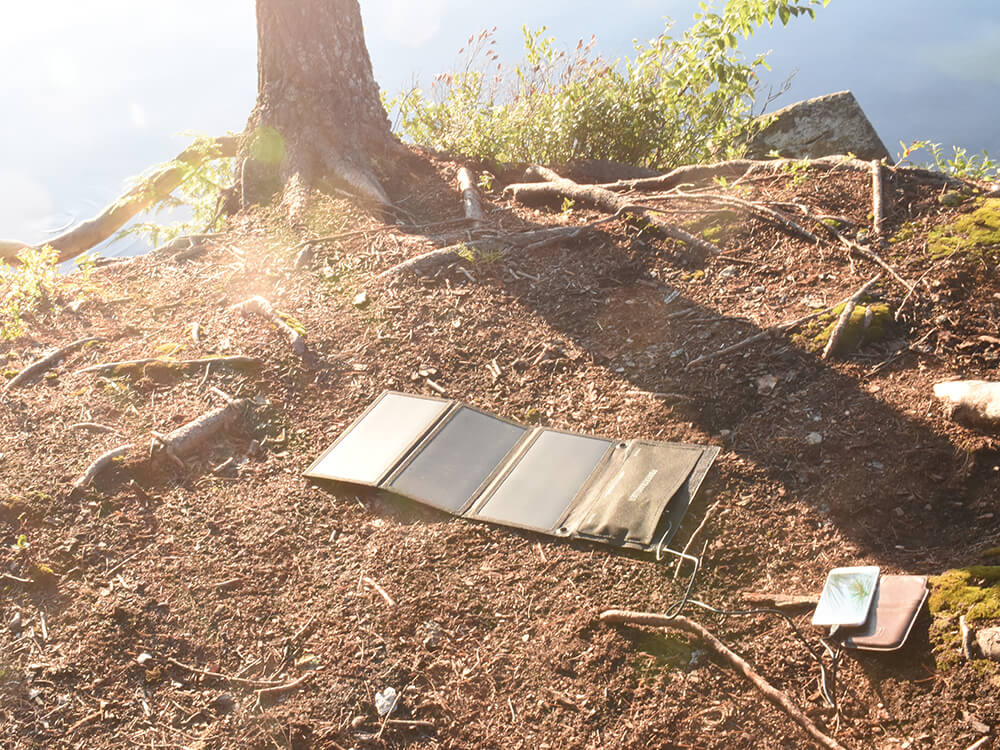 Portable solar charger in Canada