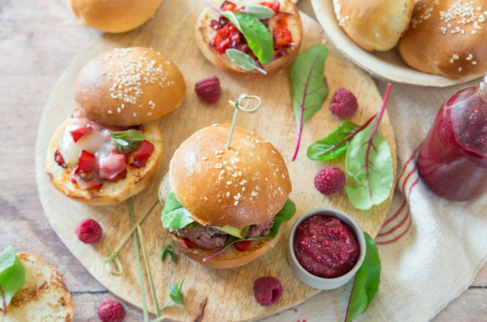 Basque Burger with Raspberry-Beetroot Ketchup 
