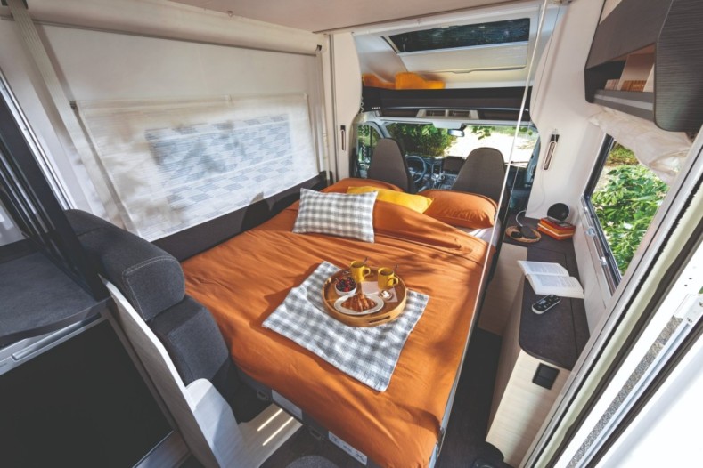 The bedroom on the Chausson 660 Titanium