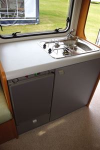 caravan kitchen - knaus deseo
