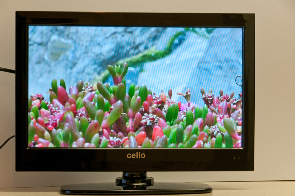 Cello 19in motorhome tv