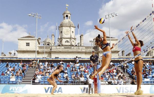 beach volleyball