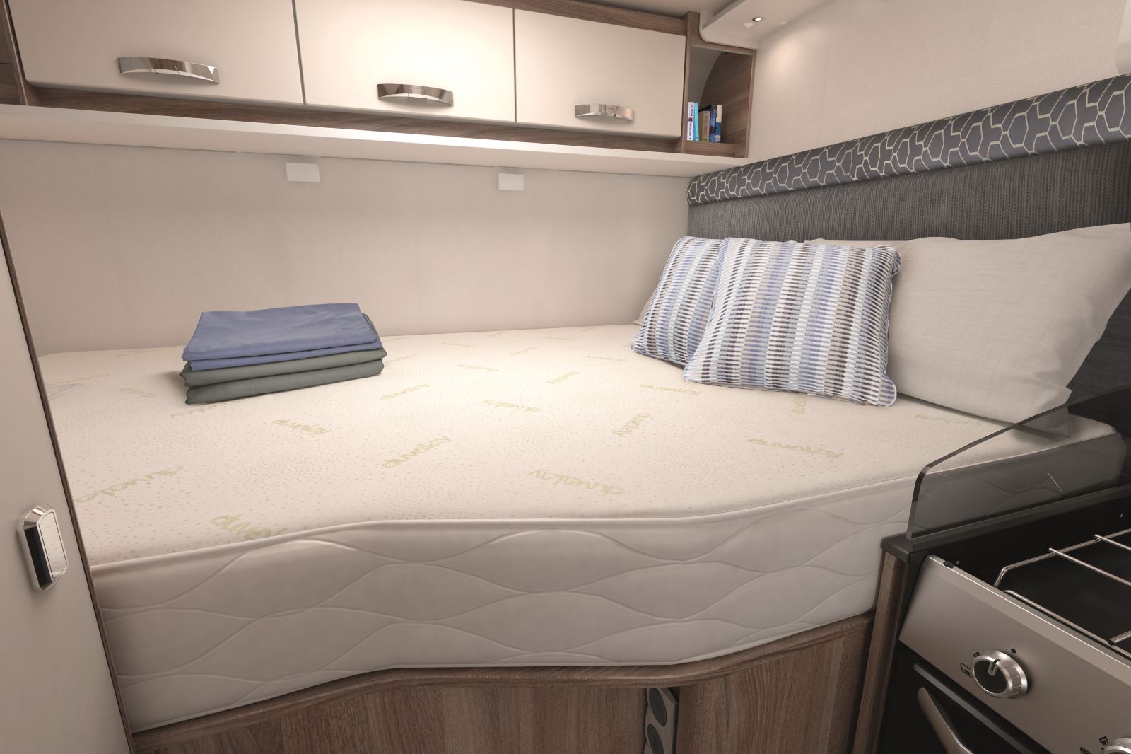 Swift Escape Compact rear bed