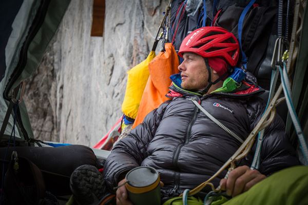 Leo Houlding on the Mirror Wall