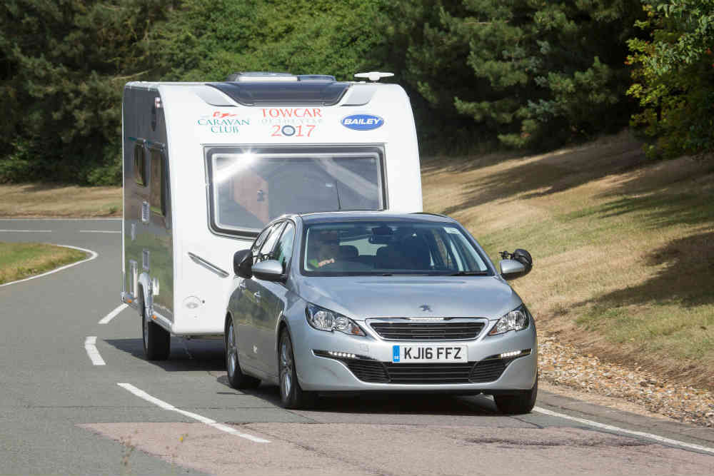 Peugeot 308 SW Tow car