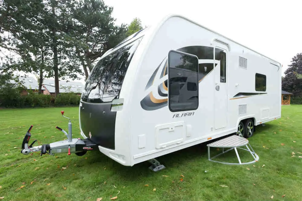 Lunar Alaria caravan