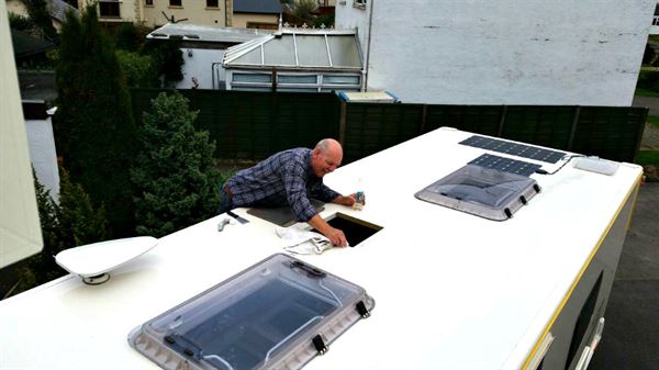 installing-extractor-fan installing-extractor-fan