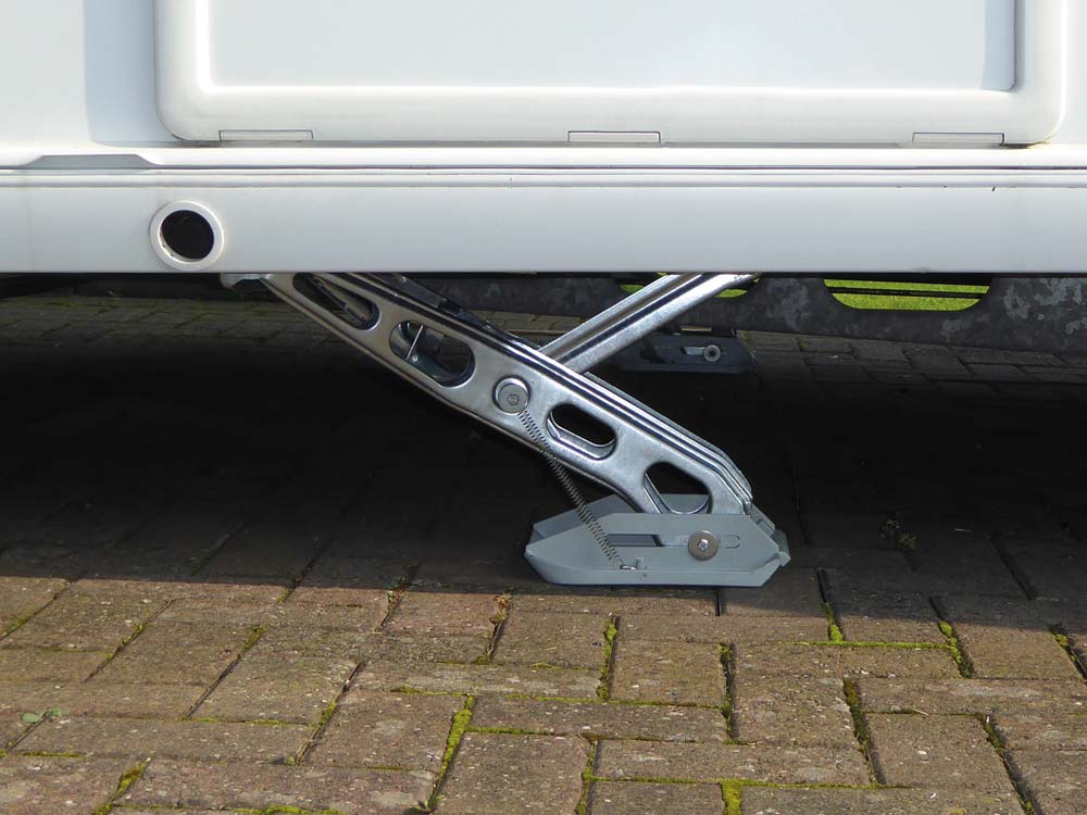 caravan auto-leveller