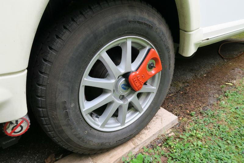 caravan wheel security device