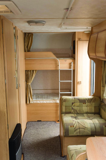 Coachman Amara 560 bunks