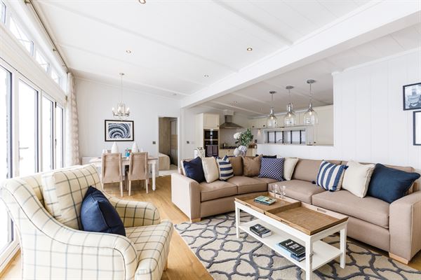 One-level luxury One-level luxury
