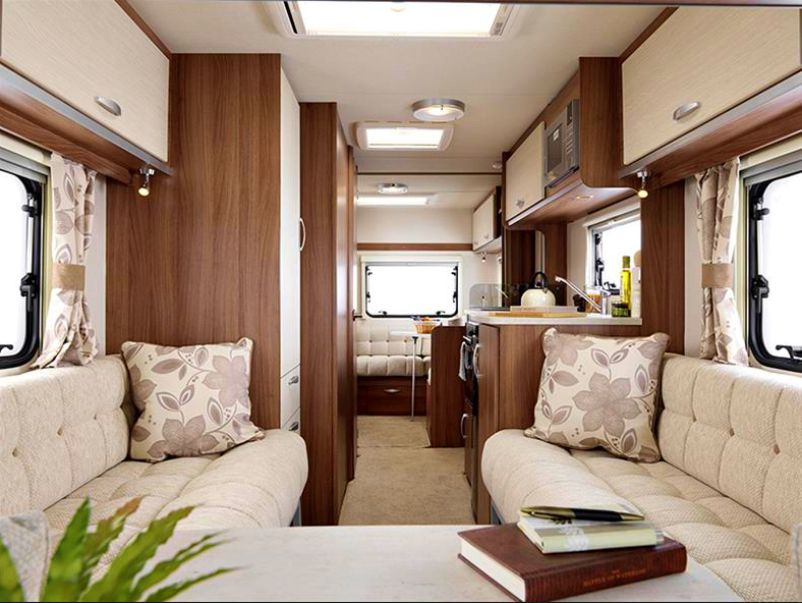 Lunar Venus 590/6 interior