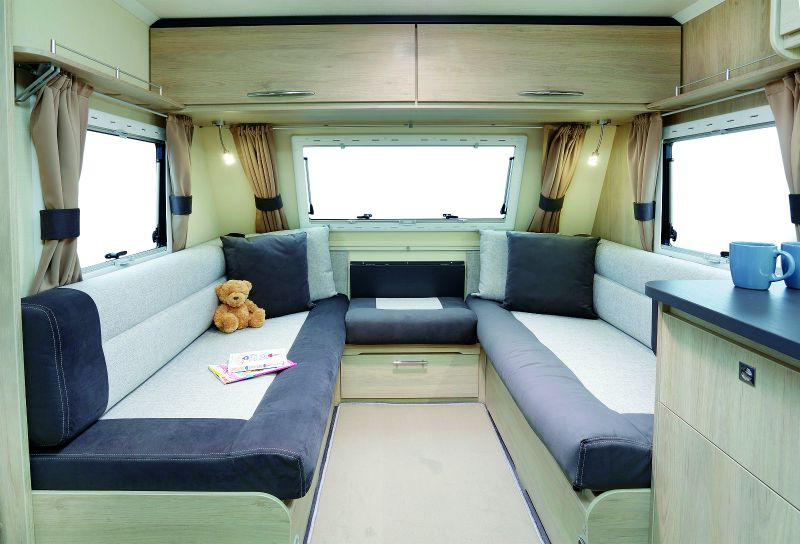 Caravelair Antarès 480 interior