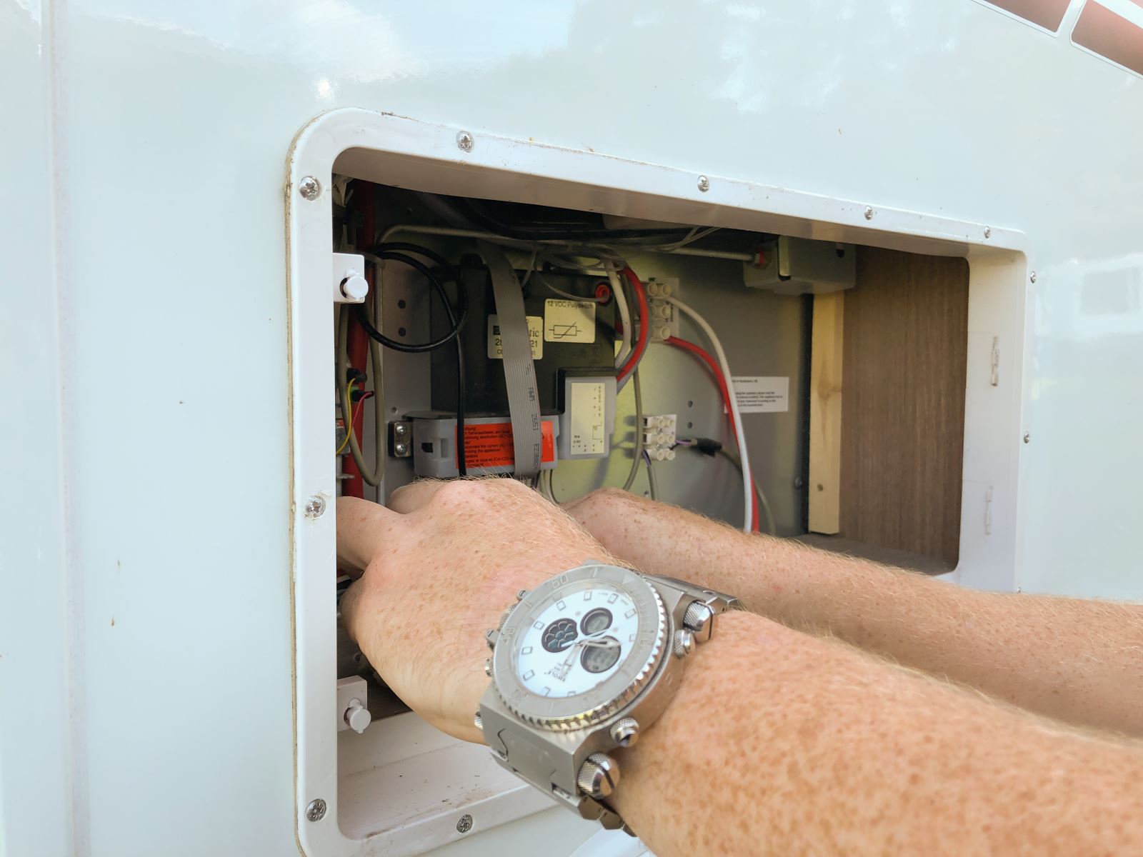 fridge electrics