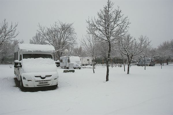 Prepare your motorhome for winter: A beginner's guide