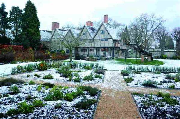 Caravanning at Christmas: A weekend in Shakespeare country