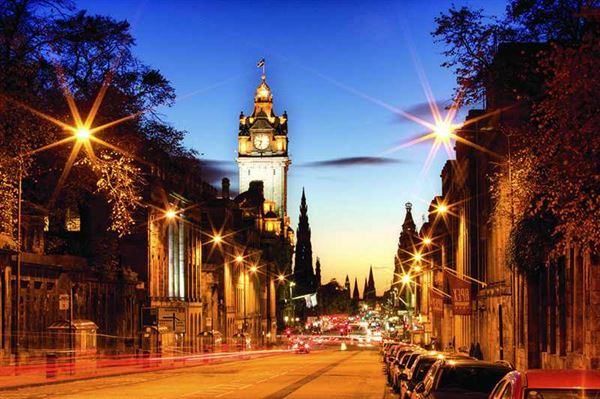 Edinburgh at night