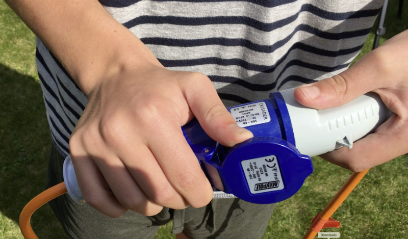 Pack an electric adaptor