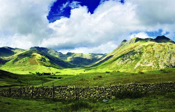 The Band, Bowfell and the Langdale Pikes The Band, Bowfell and the Langdale Pikes
