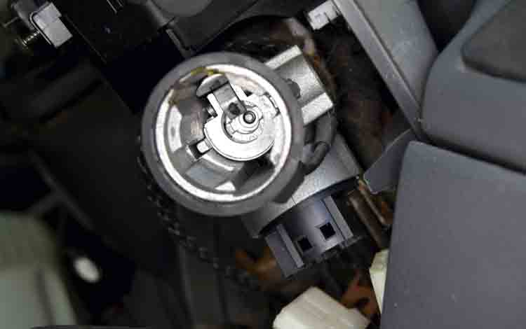 Ducato steering lock image - coil and barrel housing