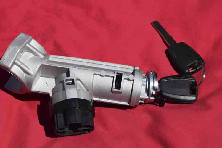 Ducato steering lock image - barrel