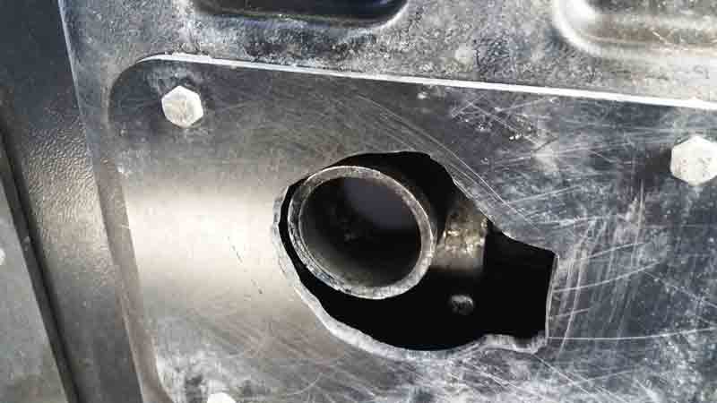 Image of the waste water tank&rsquo;s outlet surround plate