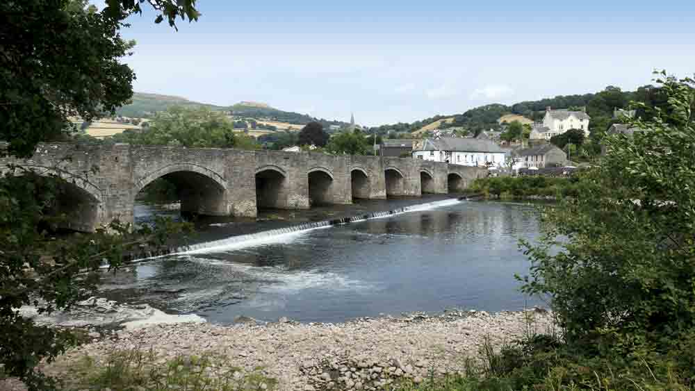 Image of Crickhowell with Crug Hywel (Table Mountain) in the background