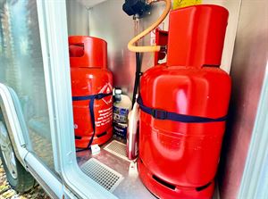 Calor gas bottles (photo courtesy of Lee Davey) Calor gas bottles (photo courtesy of Lee Davey)