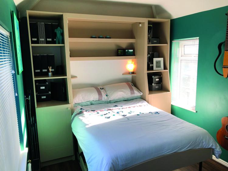 study bed out