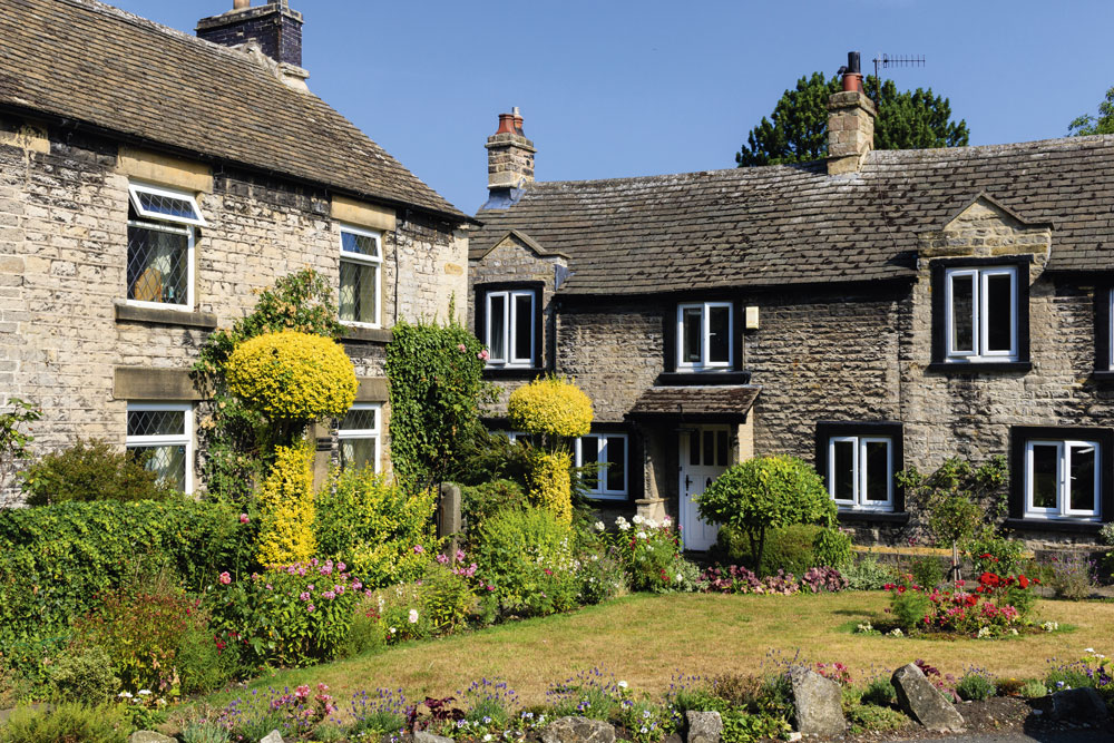 Castleton village