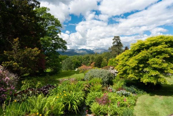 Garden inspiration, anyone? Garden inspiration, anyone?