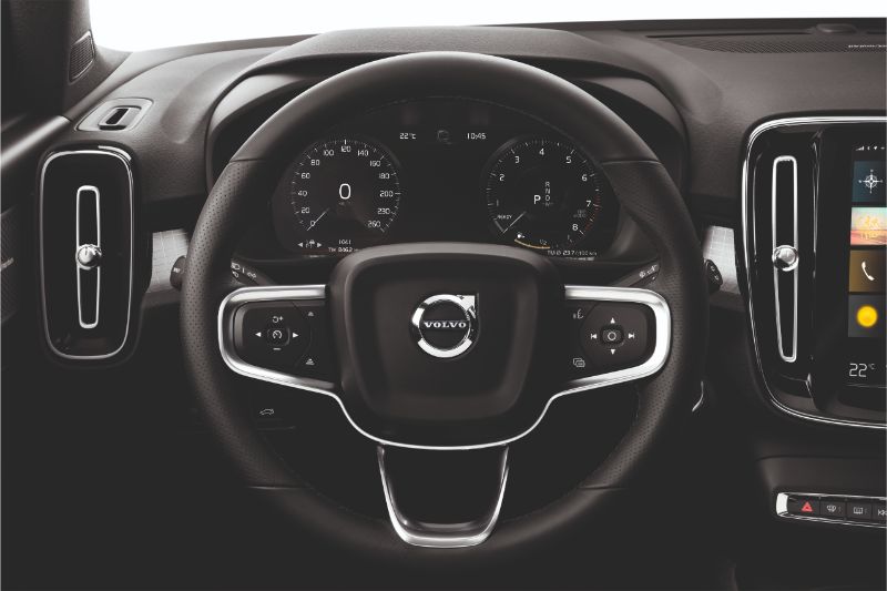 Volvo XC40 steering wheel