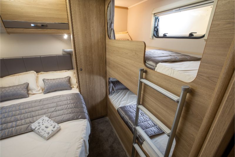 Elddis Avanté 868 interior