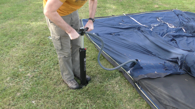 Start infalting the tent Start infalting the tent