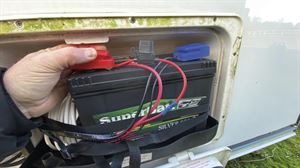Reinstate the caravan's leisure battery