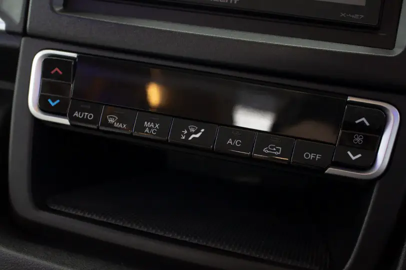 The air con panel inside the K-Yacht 80 Tekno Line