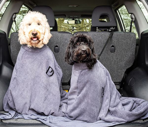 The Pawdaw of London Luxury Dog Drying Bag (photo courtesy of Pawdaw of London)