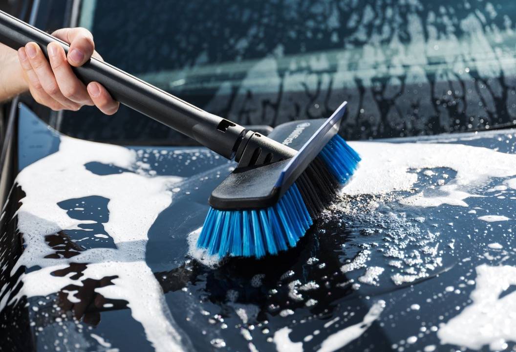 The Nilfisk autobrush bayonet car with foam brush The Nilfisk autobrush bayonet car with foam brush