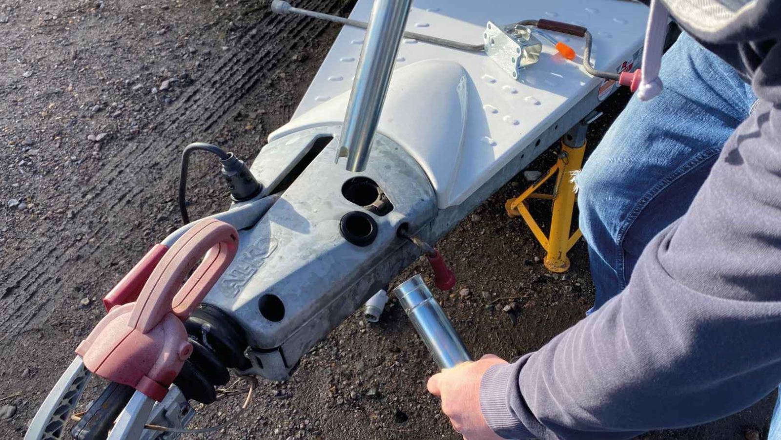 Setting up a caravan jockey wheel Setting up a caravan jockey wheel