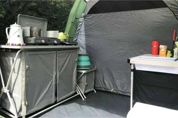 Camping kitchen furniture (photo by Iain Duff) Camping kitchen furniture (photo by Iain Duff)