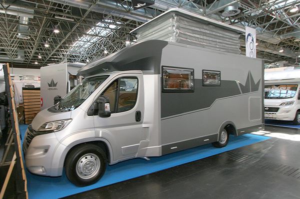 The Herman Grand Royal has a carbon-fibre body which makes considerable weight savings