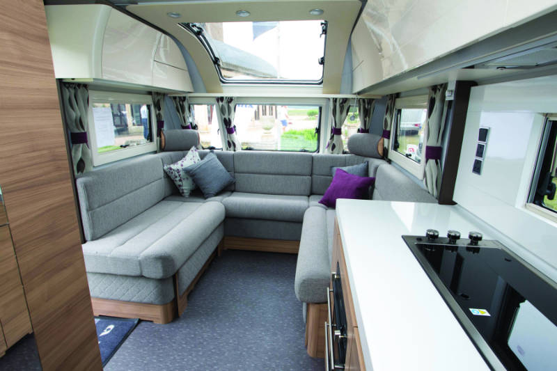 Adria Alpina Missouri 2018 interior