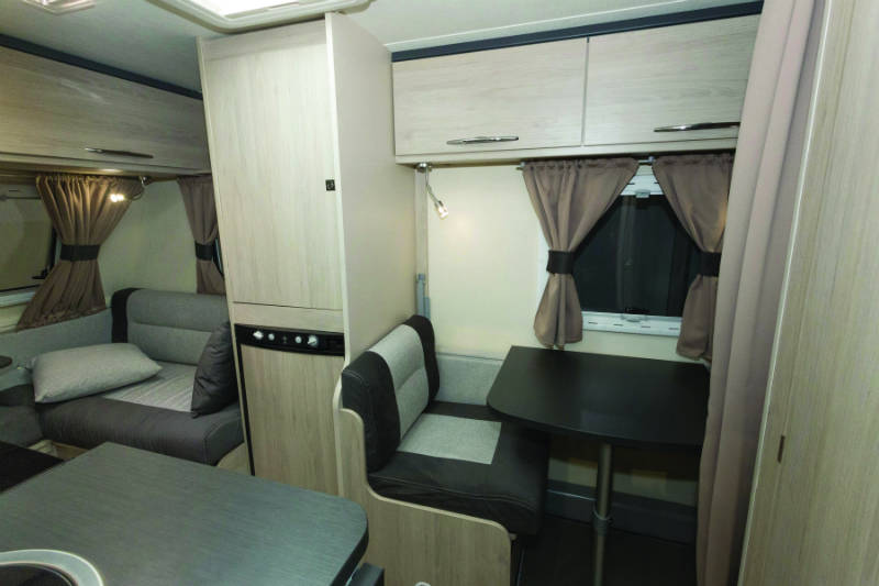 Caravelair Antares 406 2018